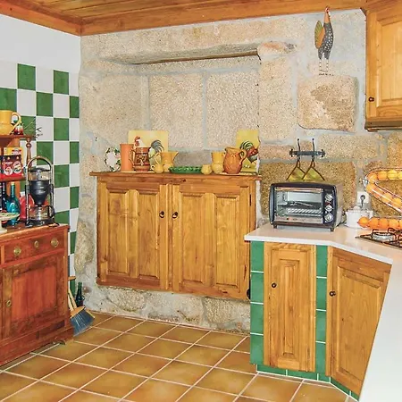 Sleeps 7 Wifi Villa *